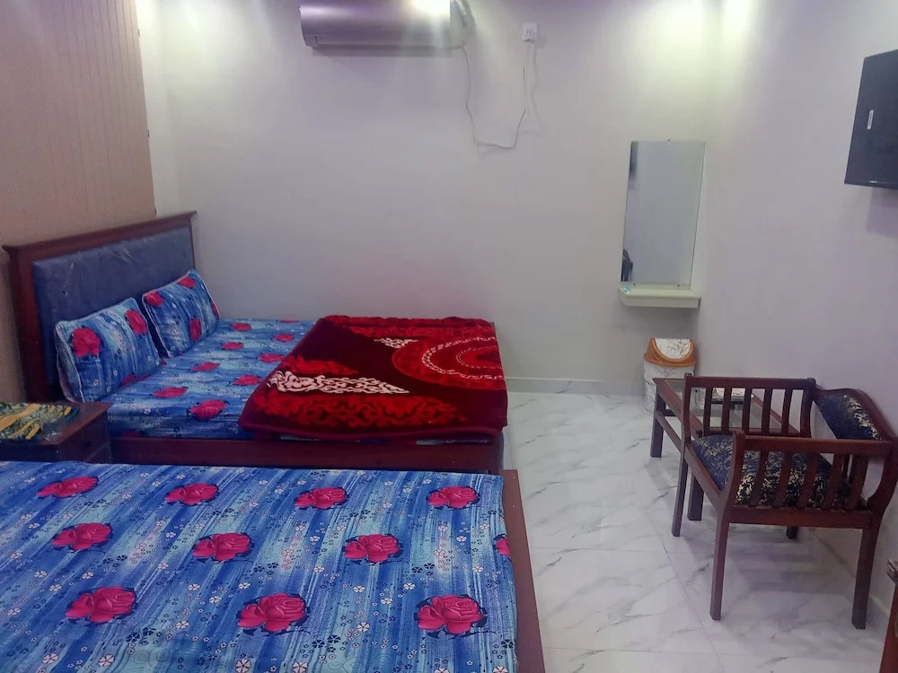 Four Season Guest House