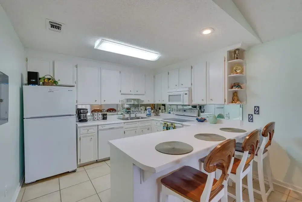 Cozy PCB Condo < 1/2 Mile to Public Beach Access!