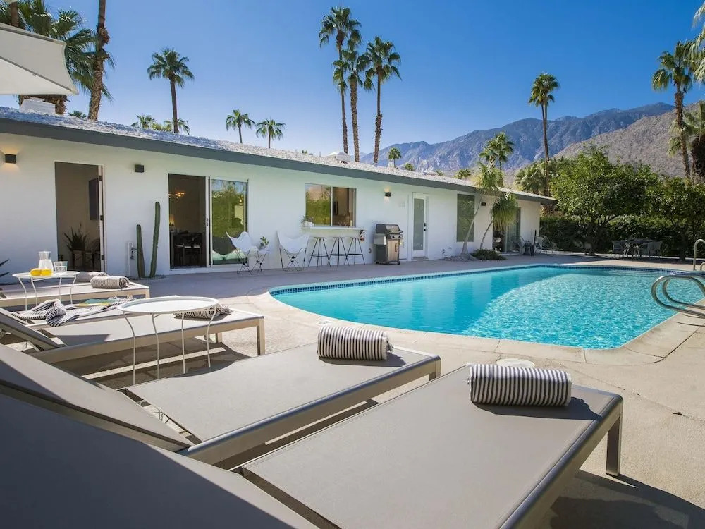Modern Marion at Twin Palms by ACME House Company