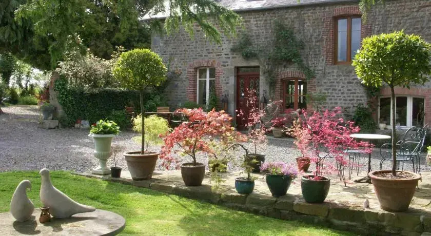 Arts in the Garden