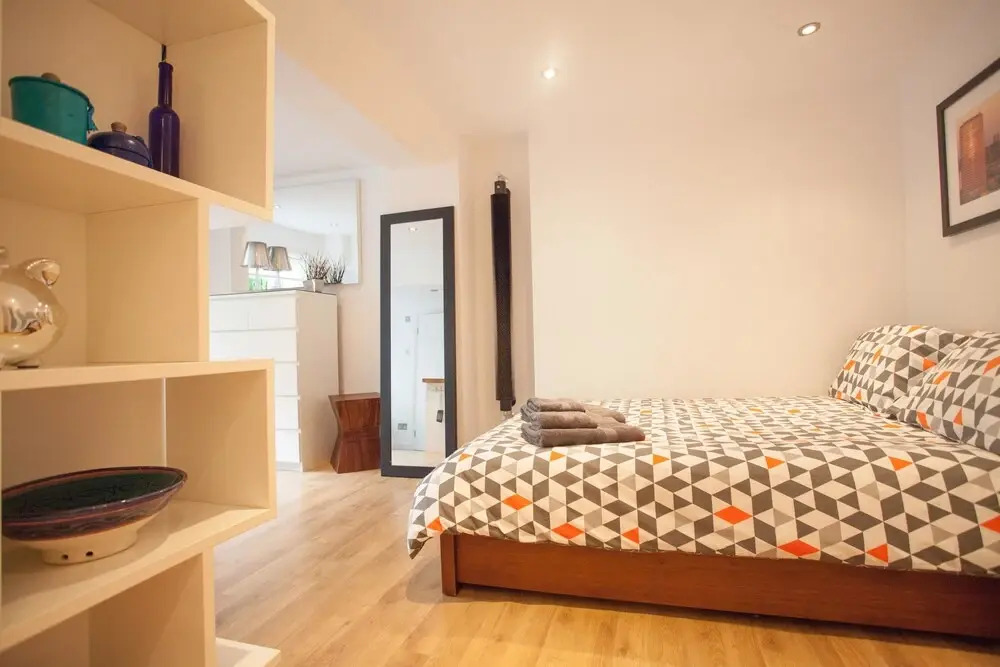 Wonderful studio in Barnsbury Village