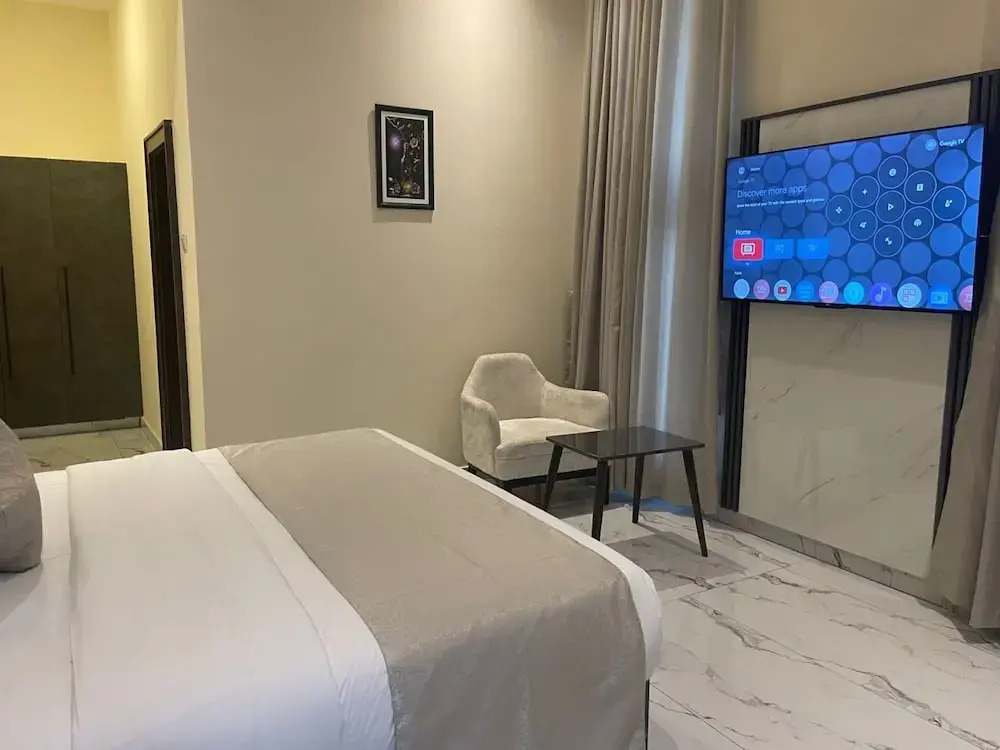 Rhino suite Yola
