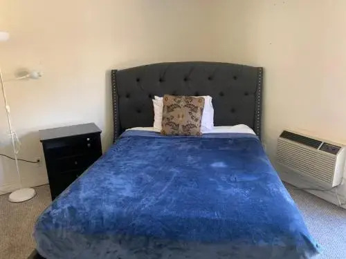 Warm Unit W-Private Bath-C04