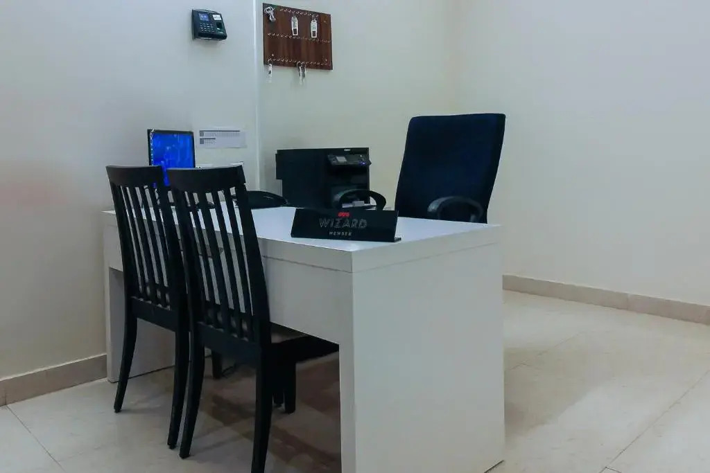 FabHotel Starhood - Manikonda