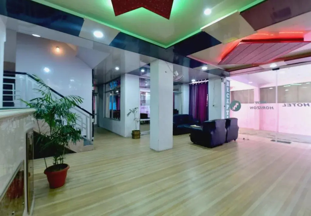 New Horizon by OYO Rooms