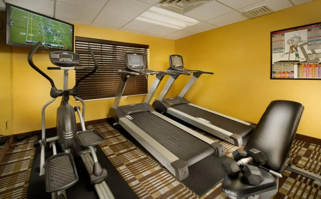 Holiday Inn Express & Suites Manassas by IHG