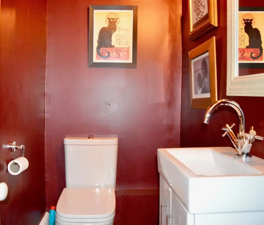 Bright 3 Bedroom Home Bristol
