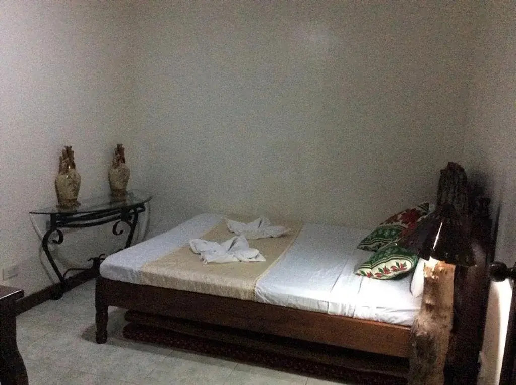 Edie's Bahay Aplaya and Spa