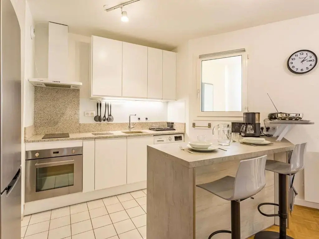 Appartement Biarritz, 2 pièces, 4 personnes - FR-1-3-517