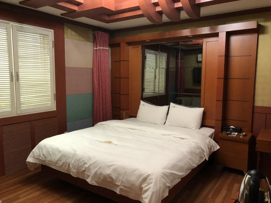 Masan Tourist Hotel