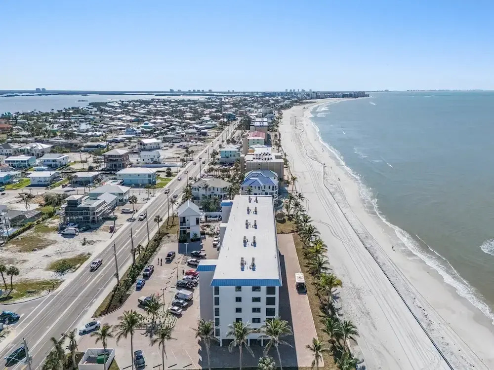 Seaside 101: Oceanview 2br/2ba Condo With Pool, Steps To Beach 2 Bedroom Condo