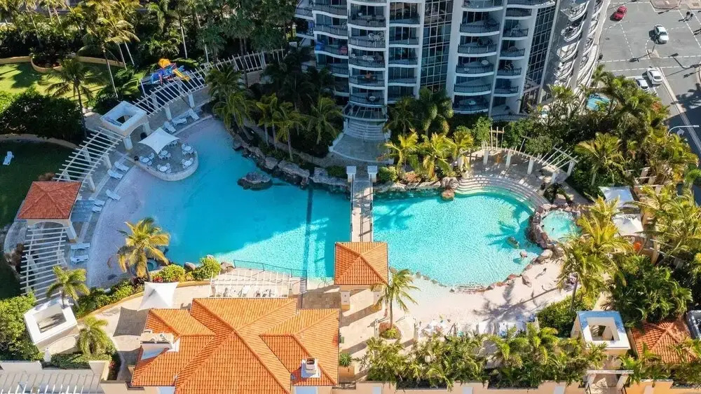 Level 45 Luxury Sub-Penthouse in Surfers