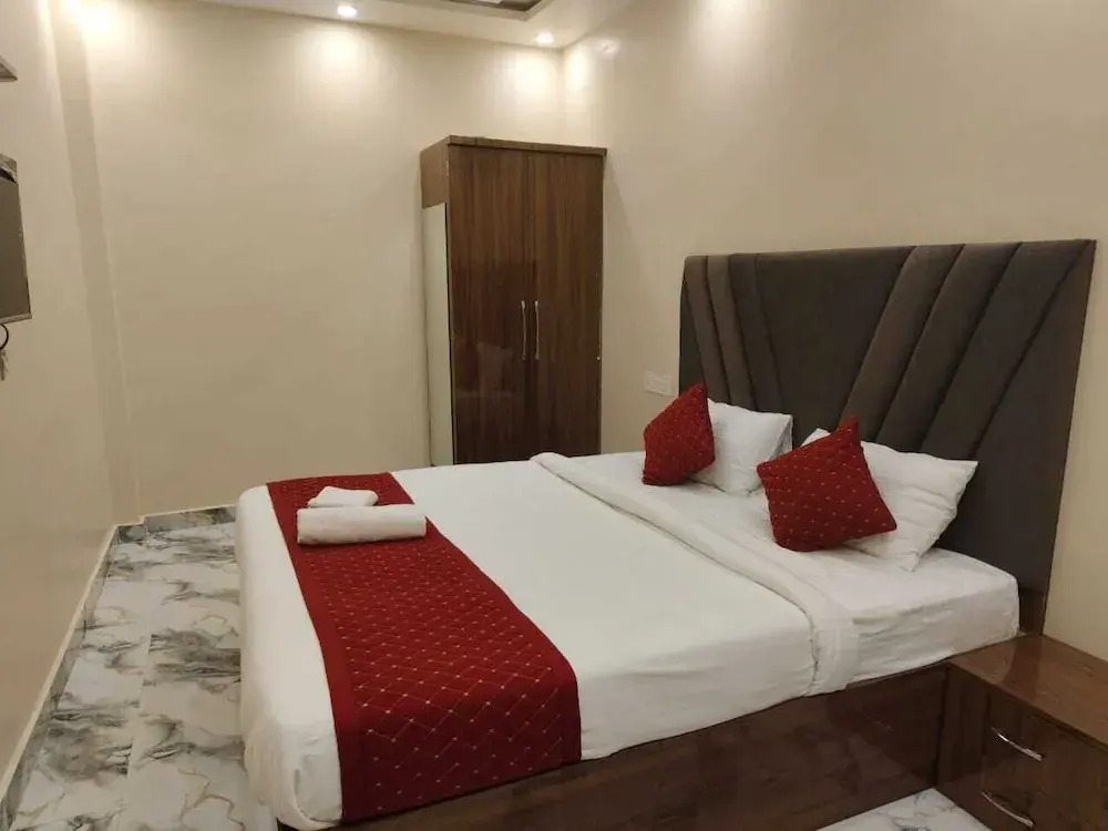 Shree Hari Niwas P Guest House