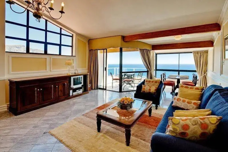 Bayview Penthouses and Rooms