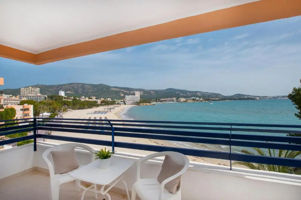 Apartamentos Calablanca