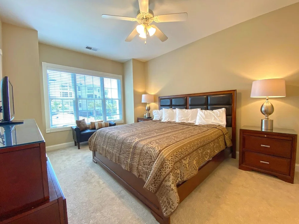 Newly Furnished! Premiere Condo w/ Lake View!