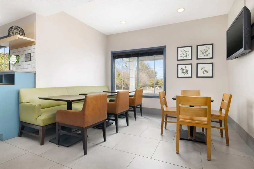 Отель Country Inn & Suites by Radisson, Springfield, OH