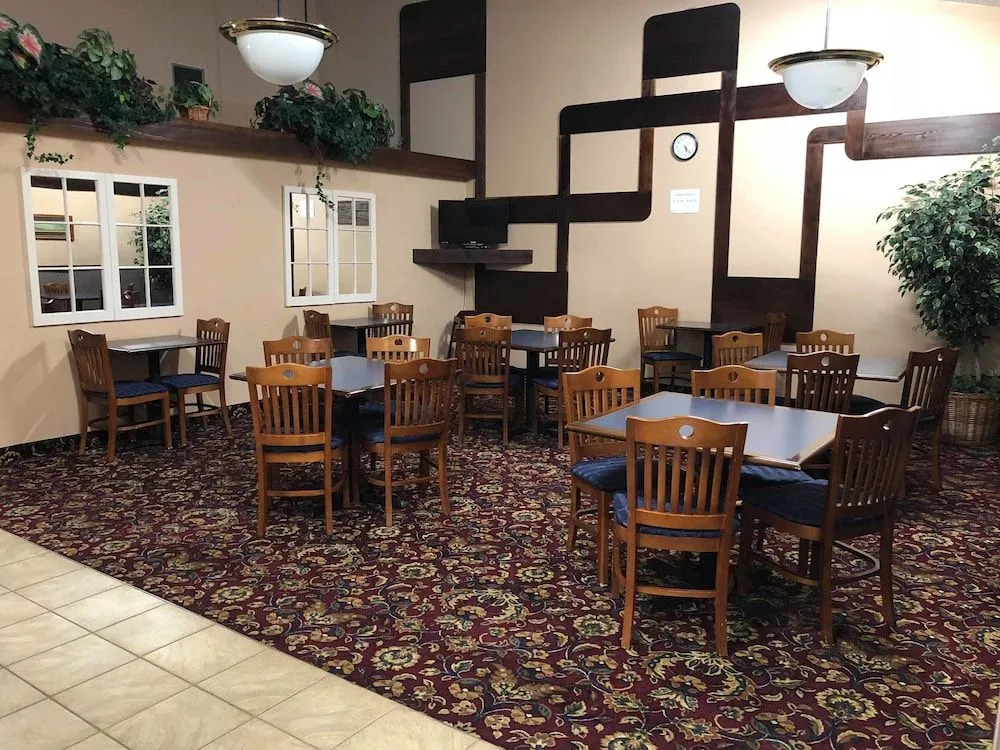 Lupine Inn