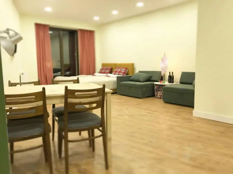 Sandro'S Room