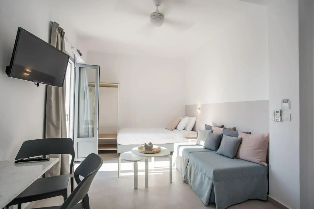 Nautilus Apartments-Suites