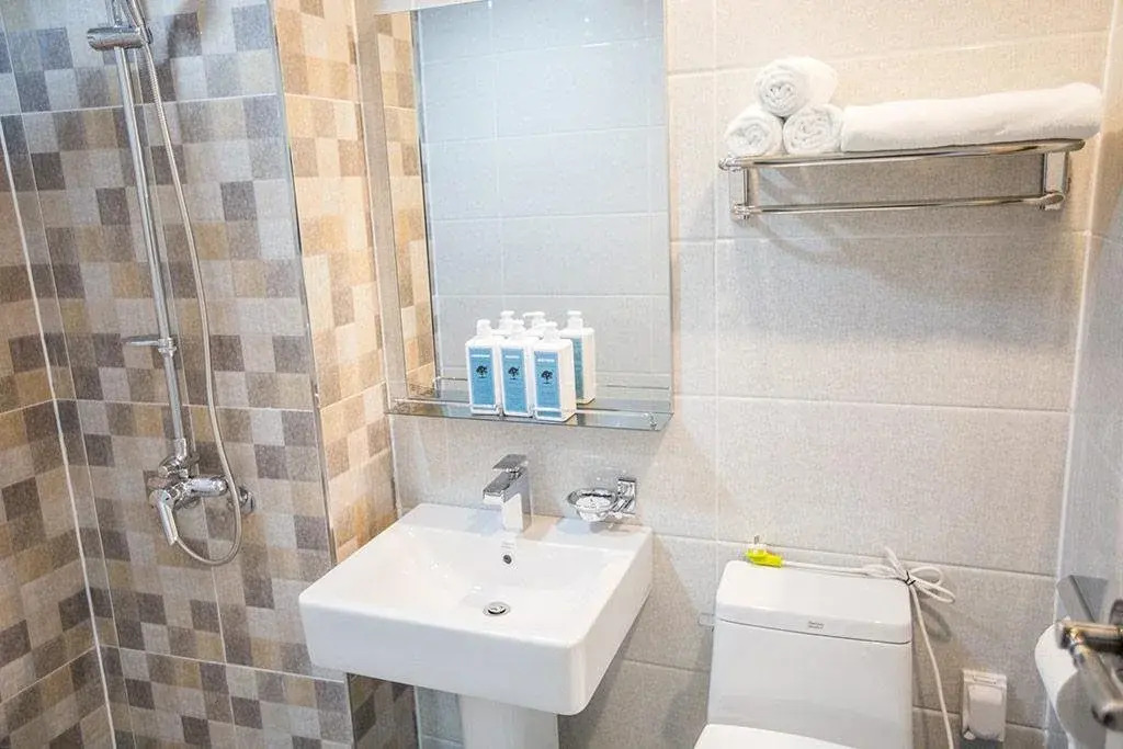 Paulownia Hostel & Guest House
