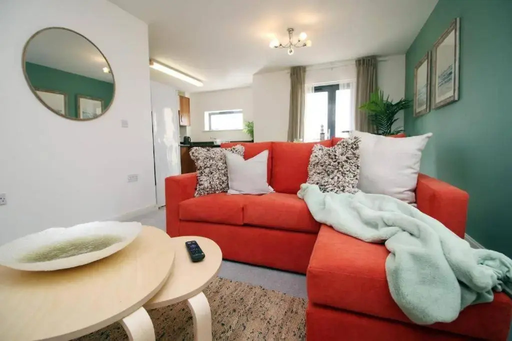 The Observatory by Mia Living 2 bedroom apartment overlooking Swansea Beach with free parking