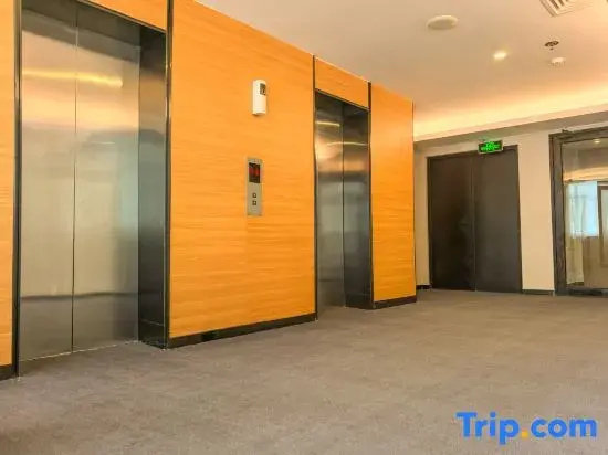 Xi Hotel·Shenzhen Main Anhai Yafen CityXin'an Park Subway Station