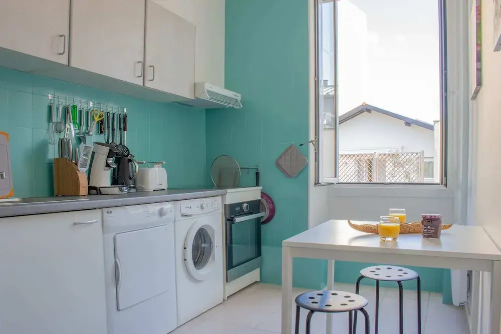 Spacious 3-bdr Apartment Near La Grande Plage