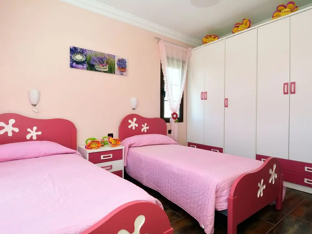 Quiet Location, Comfortable and Detached Villa With Private Pool Near Tinajo