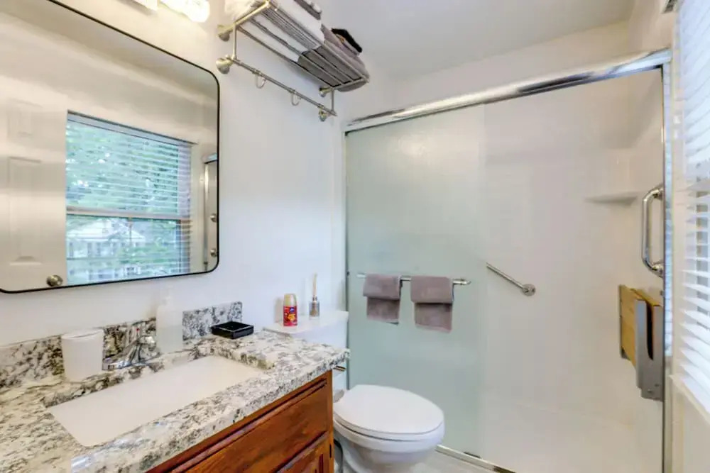 Quiet Marietta Townhome ~ 5 Mi to The Battery!