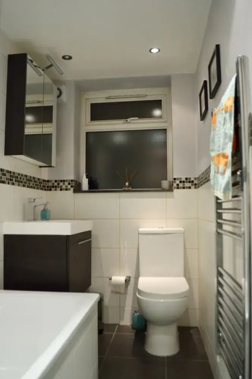 1 Bedroom Flat in Fulham Sleeps 3