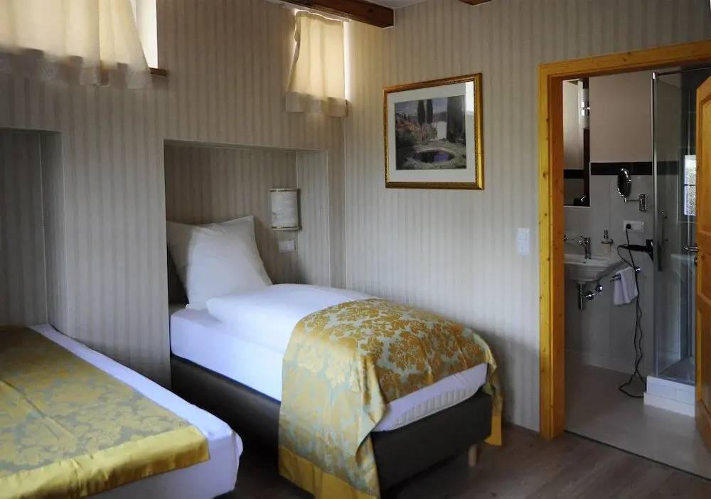 Hotel Schlossresidenz Heitzenhofen