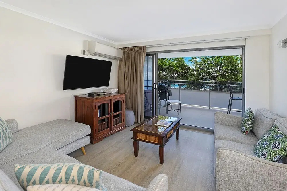 Spinnaker Apartments