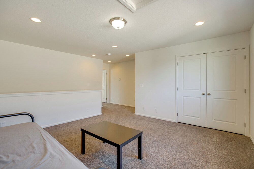 GVR Golf Retreat w/ Views! 9 Mi to Denver Airport