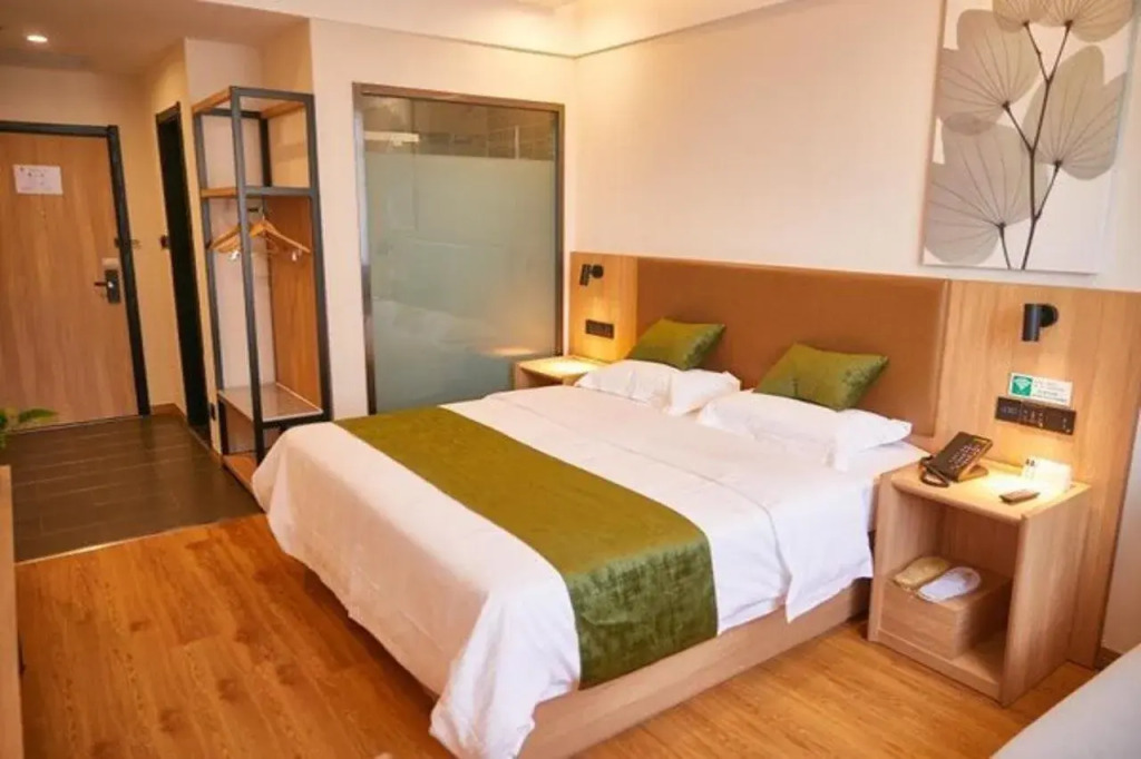 GreenTree Inn Express Linqu County Pianyi Road Jiufulai
