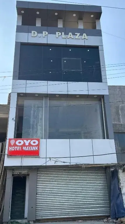 SPOT ON Hotel Mayank