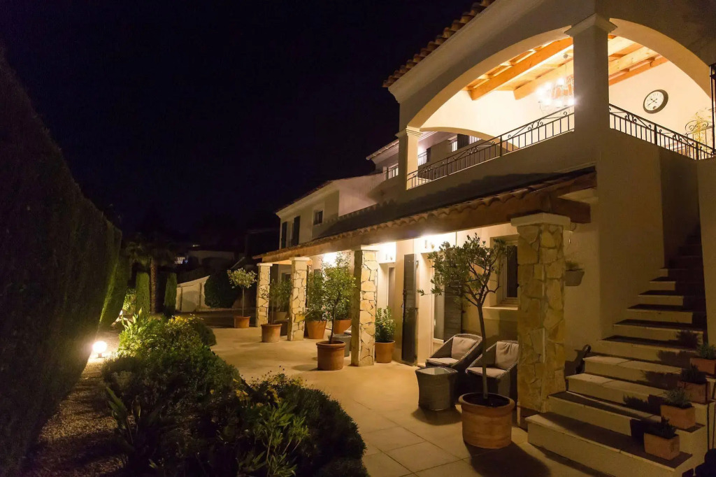 Villa Stephanie Guest House