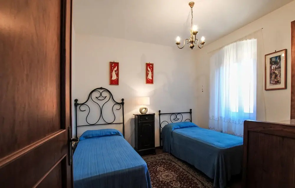 Stunning Home in Colle di Buggiano With Wifi and 3 Bedrooms