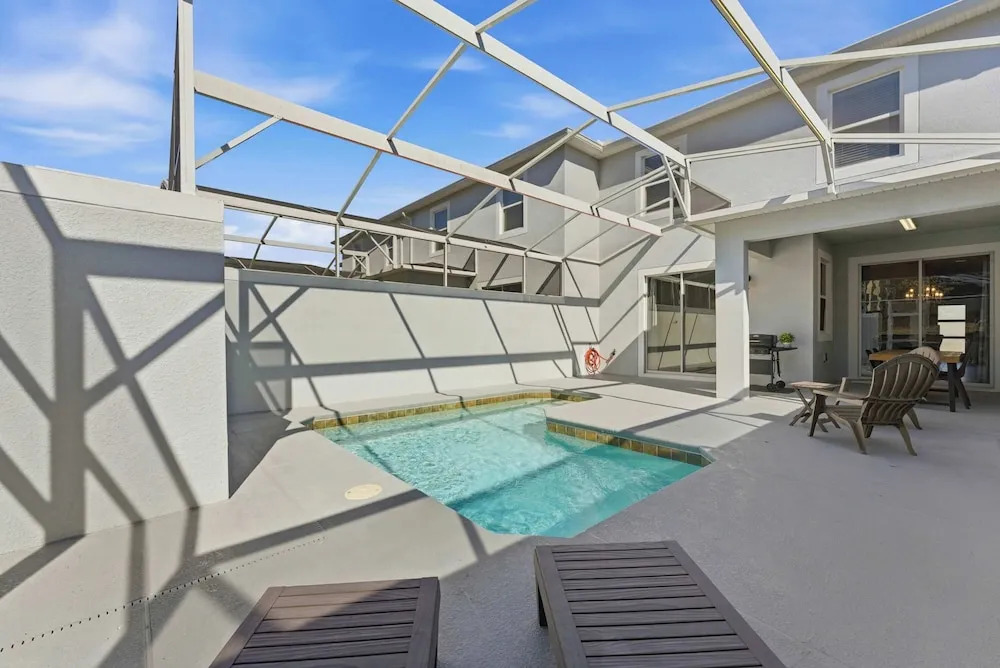 1112 Luxurious Champions Gate Family Townhouse With Private Pool Theme Park Access