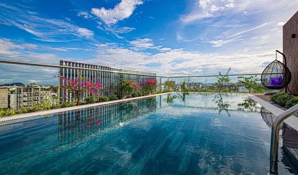 Hsuites Hotel and Apartment