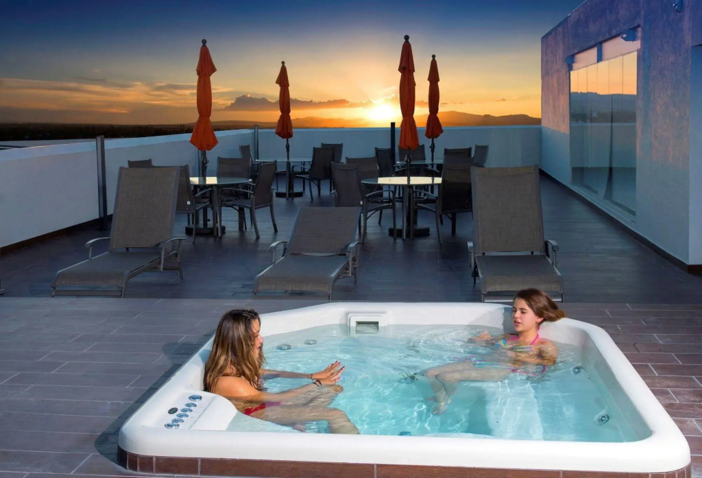 Holiday Inn Express & Suites Queretaro by IHG