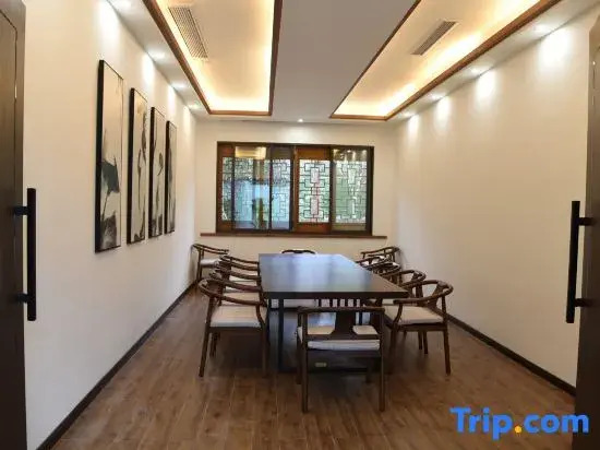 Leshan Meet Courtyard Hotel (Leshan Giant Buddha)