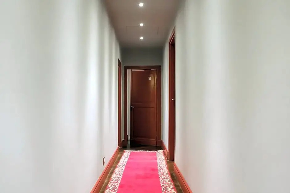 B&B FlairHouse