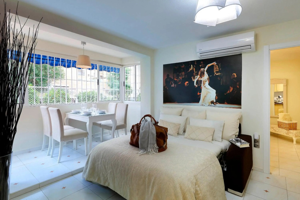 Apartamento Jardín Cerca del Centro