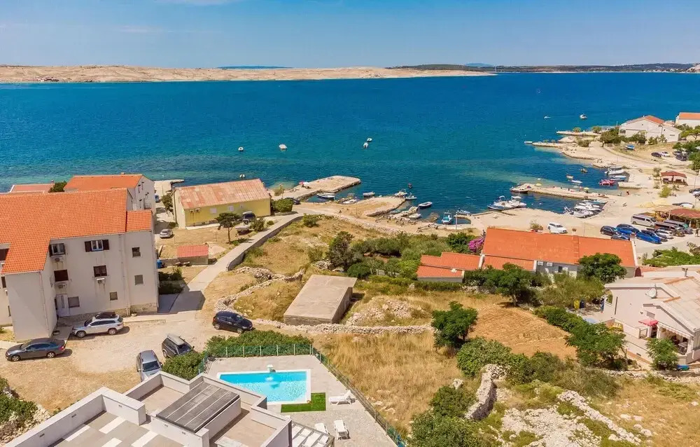 Beautiful Apartment in Kustici, Novalja With Outdoor Swimming Pool, Heated Swimming Pool and 2 Bedrooms