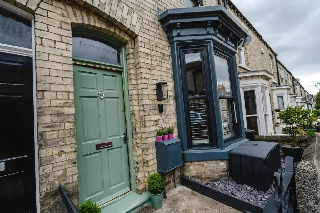 Best Stays York - Bishy Road Abode