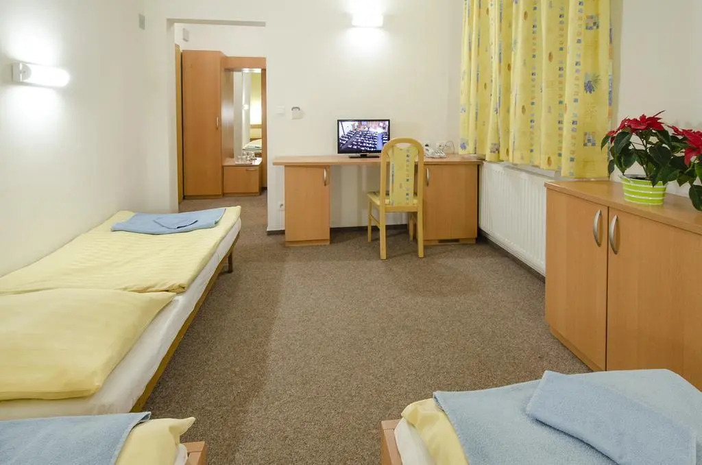Hotel Imos