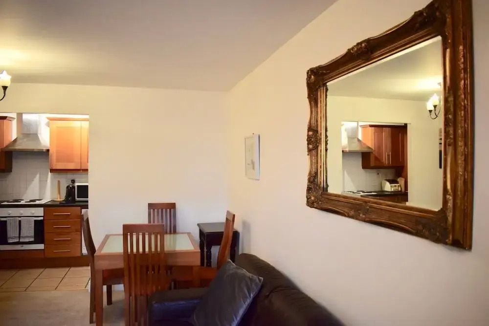 2 Bedroom Apartment With Balconies