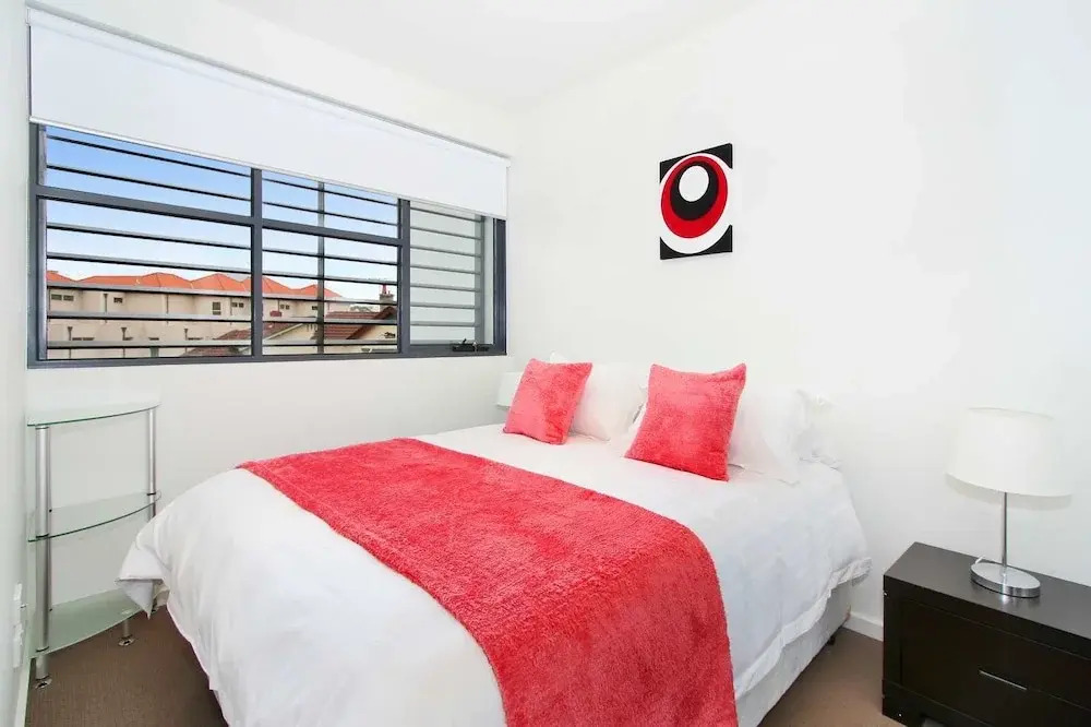 St Kilda Location and Style