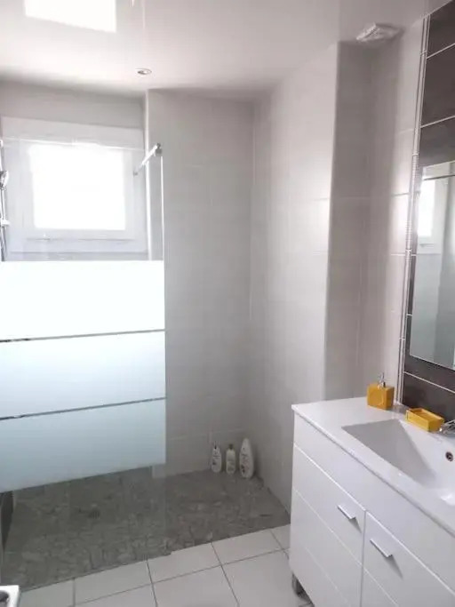Appartement dans Villa